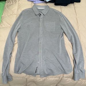 Travis Mathew button down shirt Medium casual